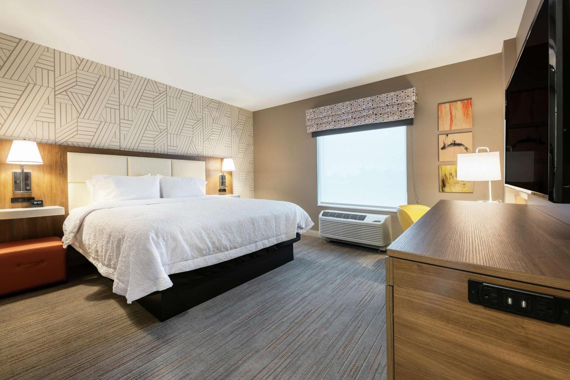Hotel Hampton &